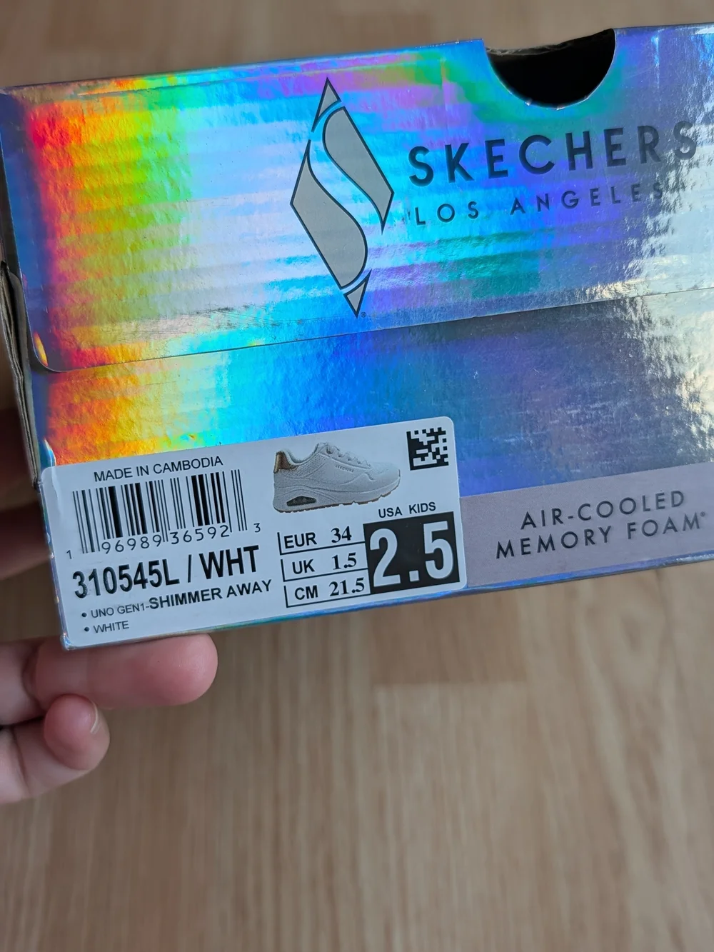 Skechers new box